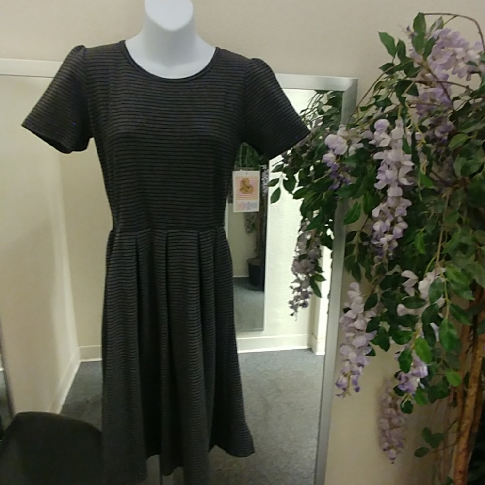 LulaRoe Striped. Textured Amelia Dress
